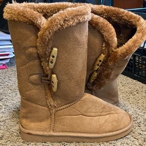 Knock Off UGG Boots Size 6